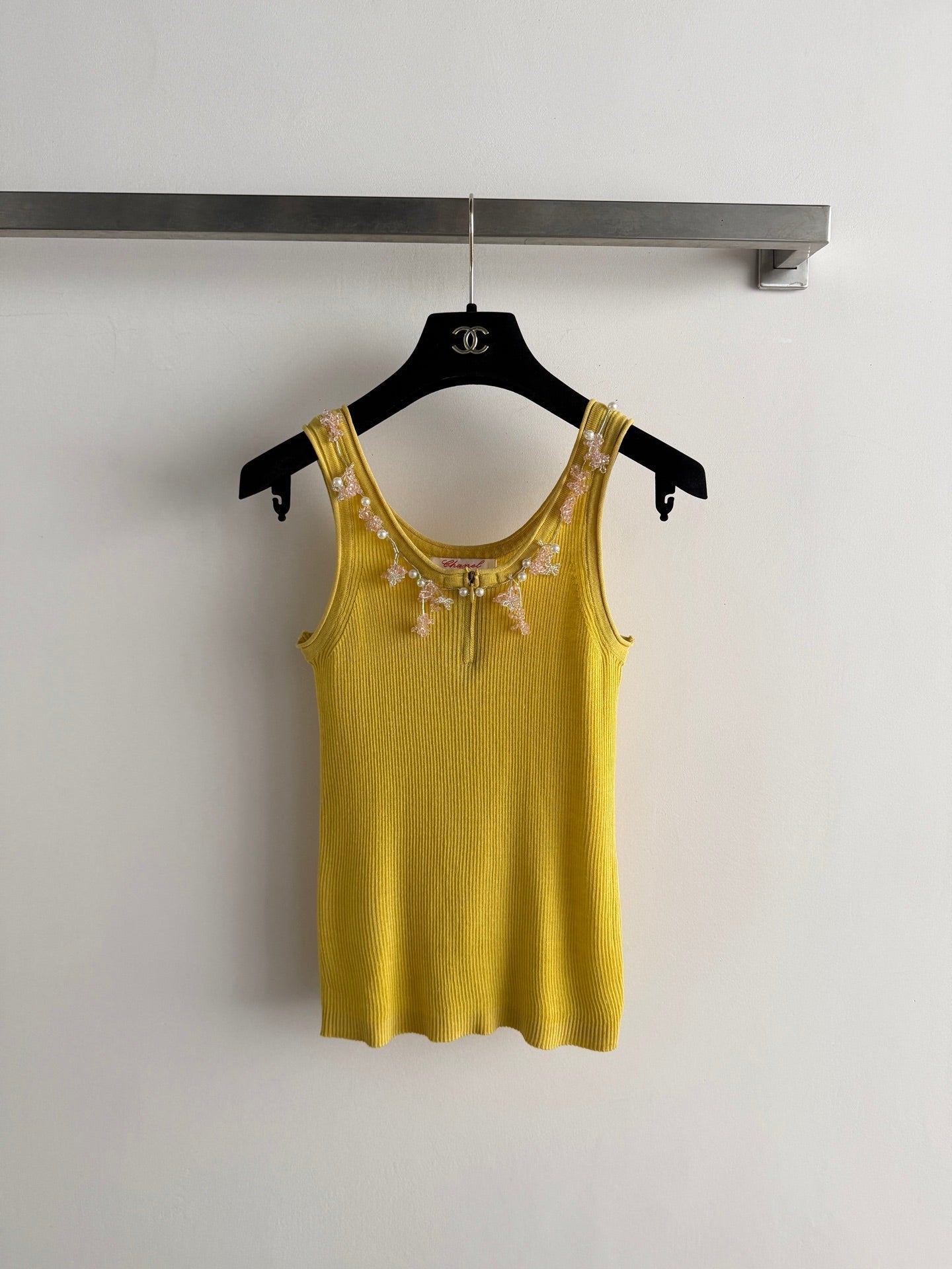 CHANEL 26S KNIT SLEEVELESS TOP STYLE 1186