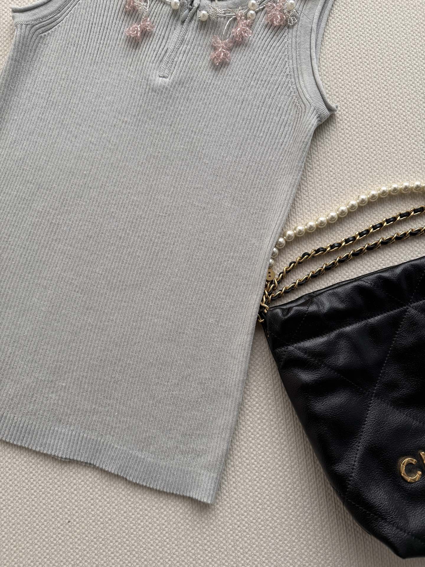 CHANEL 26S KNIT SLEEVELESS TOP STYLE 1185