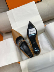 HM 26S MARY JANE POINTED TOE HEELS 40MM IN BROWN CALFSKIN KELLY BUCKLE