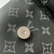 ENVELOPE POUCH 18 IN BLACK MONOGRAM ECLIPSE CANVAS