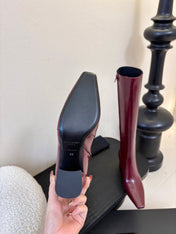 YSL 26S KNEE-HIGH HEELED BOOTS IN DARK RED SHINY CALFSKIN
