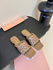 MIUMIU 26S IVETTE WOVEN SLIDE SANDALS IN BROWN CALFSKIN