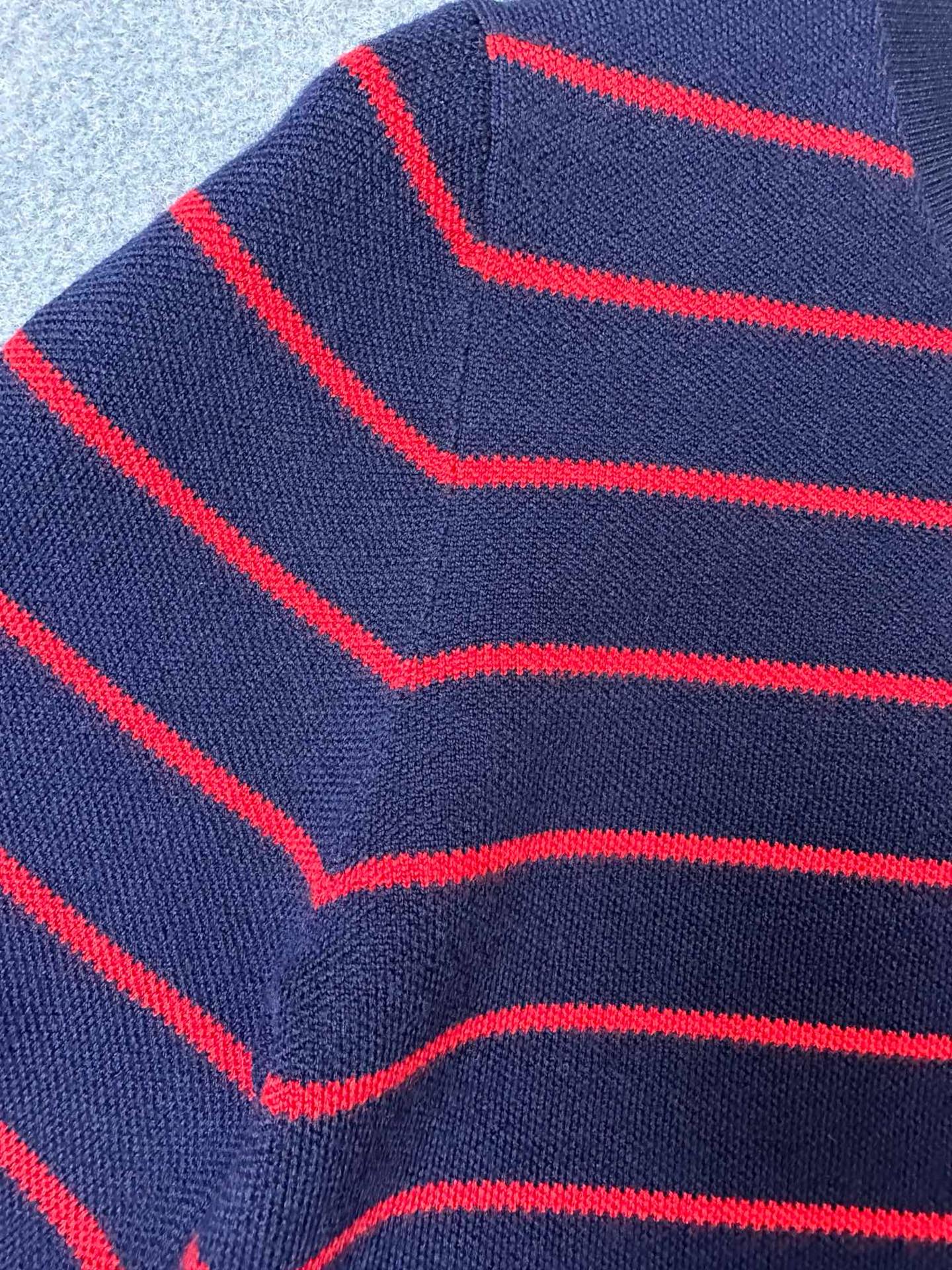 MIUMIU CARDIGAN STYLE 279
