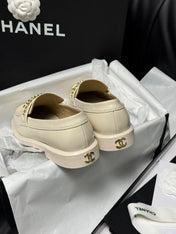 CC LOAFERS WHITE QUILTED CALFSKIN