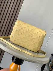 LOEWE 25S PUFFER GOYA BAG 23 IN LIGHT YELLOW NAPPA LAMBSKIN