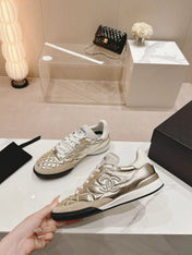 SNEAKERS IN GLOSSY GOLDEN LAMBSKIN