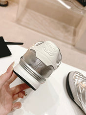 SNEAKERS IN GLOSSY SILVER LAMBSKIN