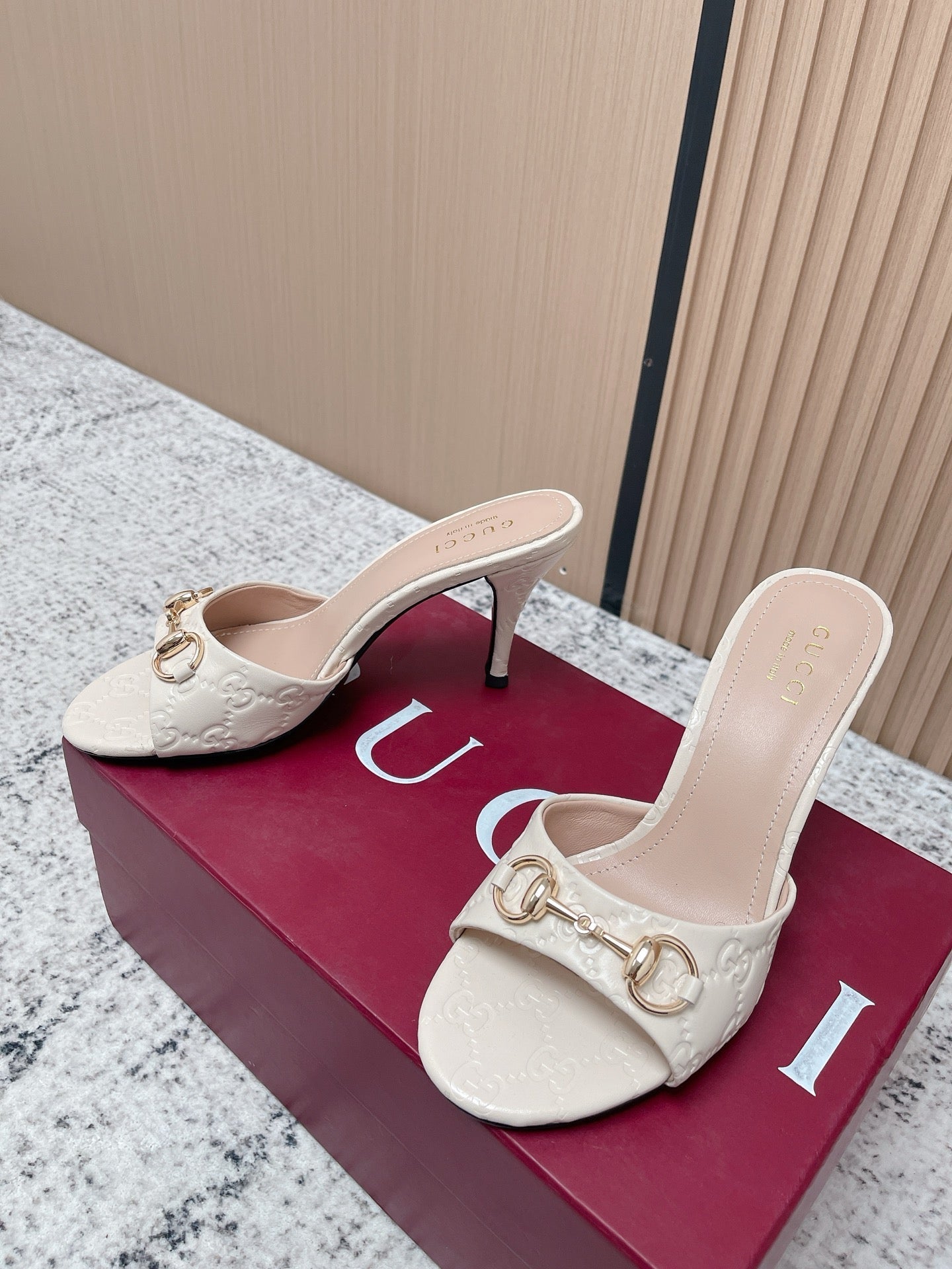GUCCI 26S HIGH-HEEL SANDALS 85 MM IN CREAM WHITE CALFSKIN