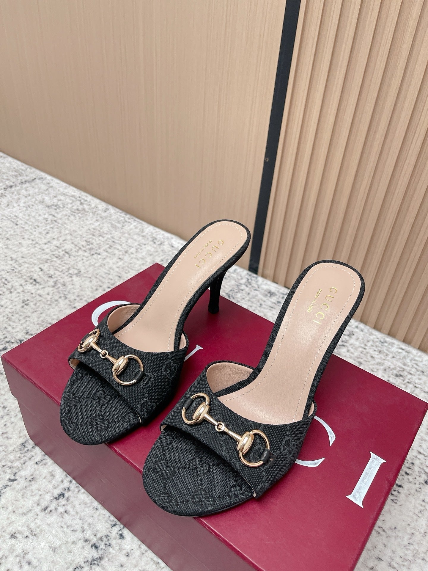 GUCCI 26S HIGH-HEEL SANDALS 85 MM IN BLACK CANVAS