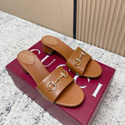 GUCCI 26S HORSEBIT MID-HEEL SANDALS IN BROWN CALFSKIN