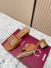 GUCCI 26S HORSEBIT MID-HEEL SANDALS IN BROWN CALFSKIN