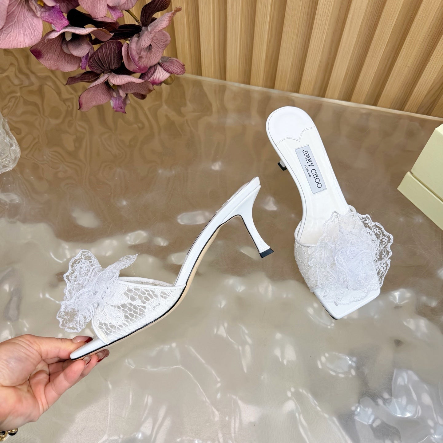 JIMMY CHOO 26S HIGH-HEELED SANDALS 65 MM IN WHITE LACE FLOWER