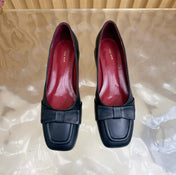 THE ROW 26S SQUARE TOE PUMPS IN BLACK CALFSKIN WITH BOW