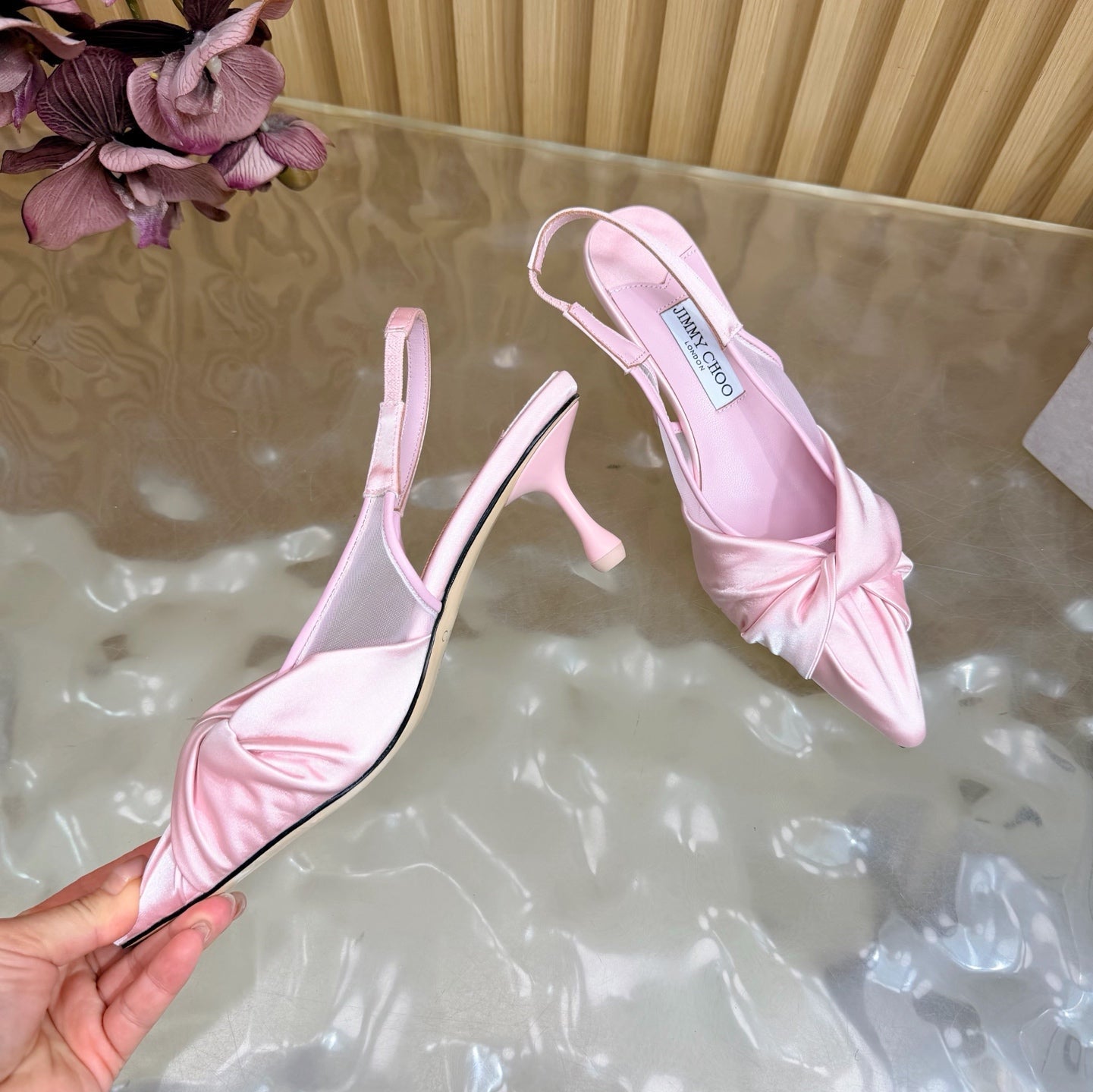 JIMMY CHOO 26S SLINGBACK HEELS 60 MM IN LIGHT PINK SATIN WITH KNOT DETAIL