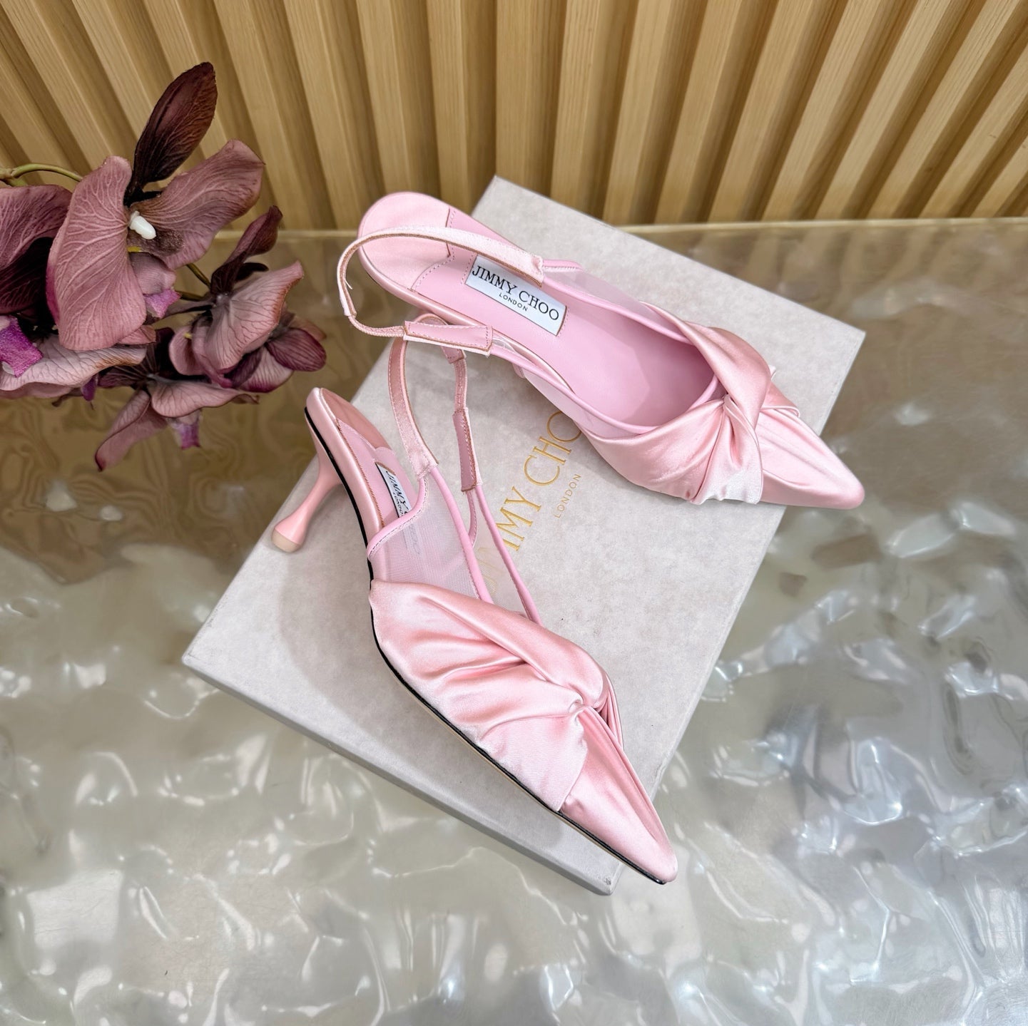 JIMMY CHOO 26S SLINGBACK HEELS 60 MM IN LIGHT PINK SATIN WITH KNOT DETAIL