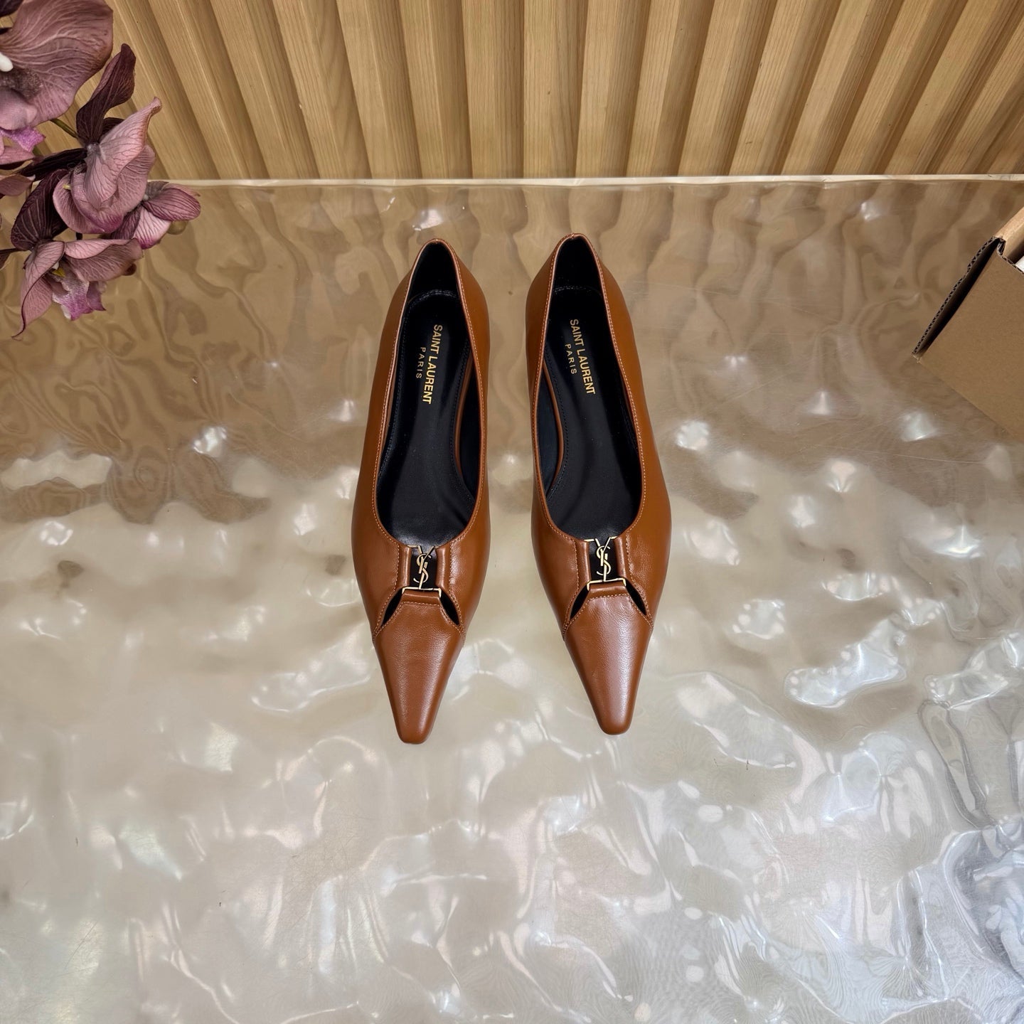 YSL 26S POINTED TOE FLATS IN BROWN GLOSSY CALFSKIN