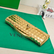 BV Long Clutch Andiamo 31 Gold Metalic Leather Ghw