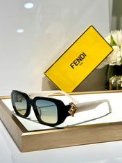 ROMA RECTANGULAR FRAME SUNGLASSES FE40151U IN ACETATE