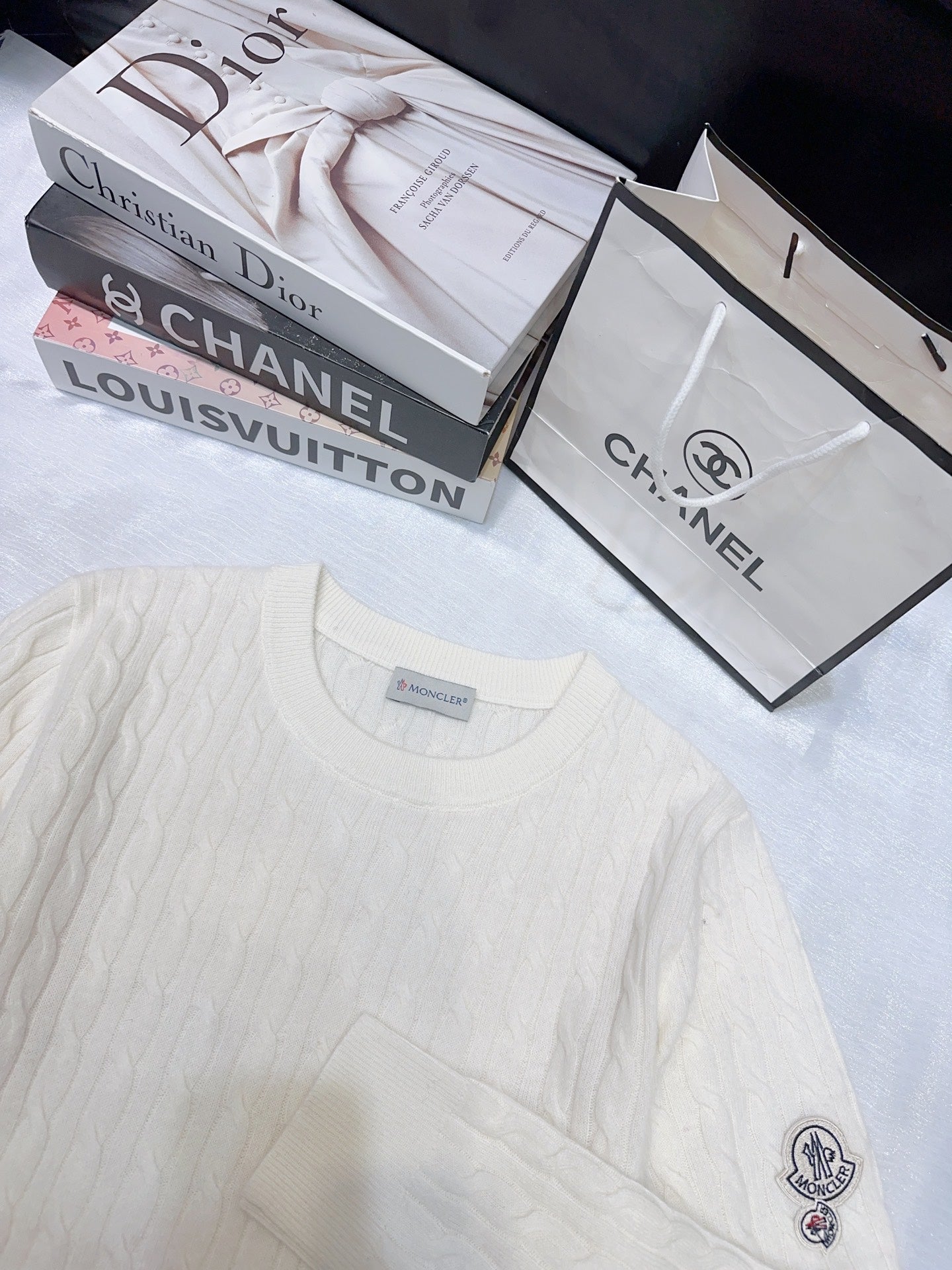MONCLER 25S LONG-SLEEVE CREWNECK SWEATER 381