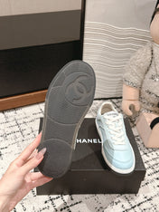 SNEAKER IN BLUE PASTEL HAND-POLISHED CALFSKIN 977829