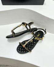 SANDALS PEARL CHAIN IN BLACK COWHIDE
