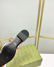 STRAPPY FLAT SLINGBACK IN BEIGE CREAM GLOSSY CALFSKIN