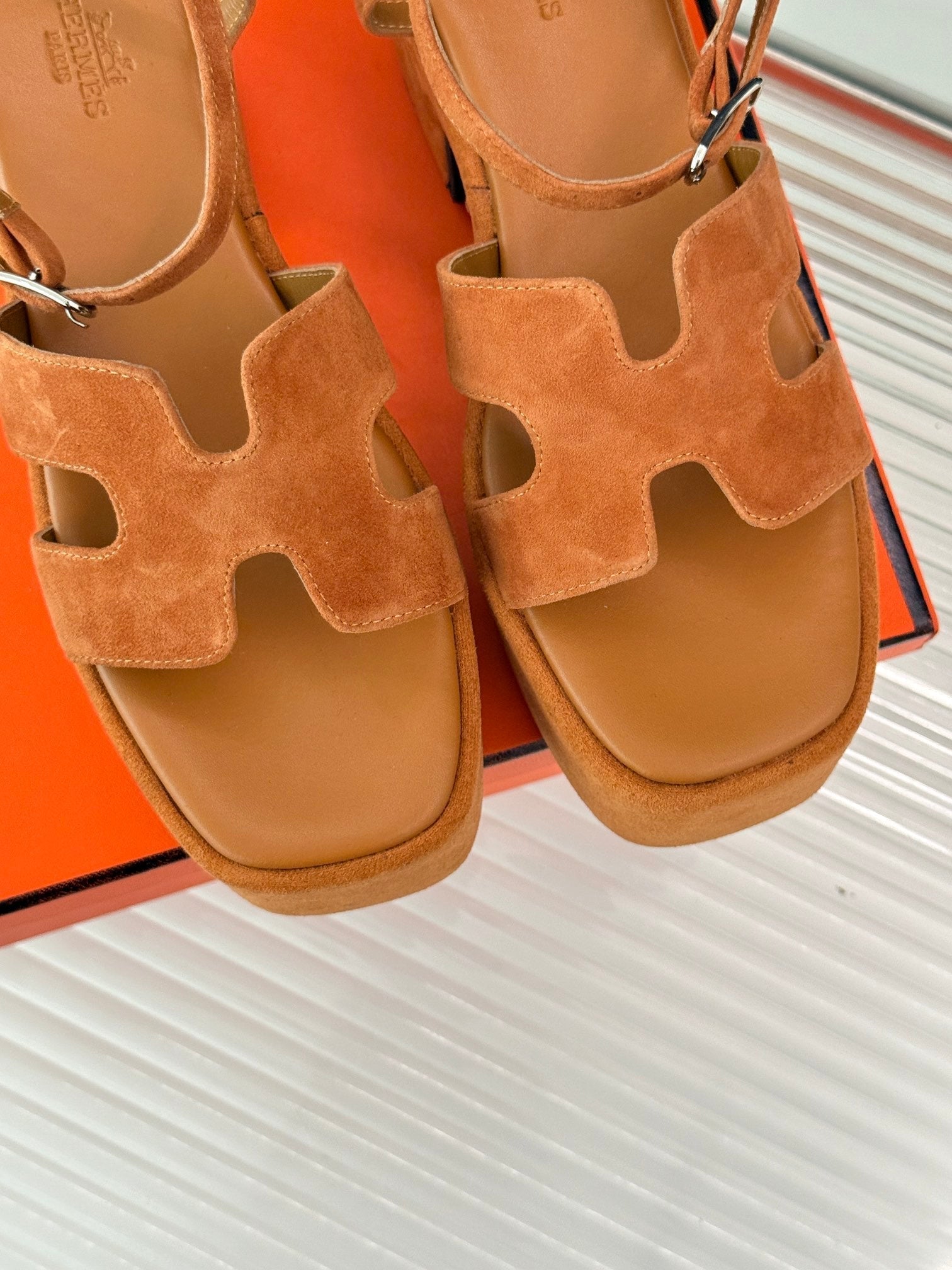 HM 25S JAM 30 HIGH-HEEL SANDAL IN TERRACOTTA ORANGE SUEDE