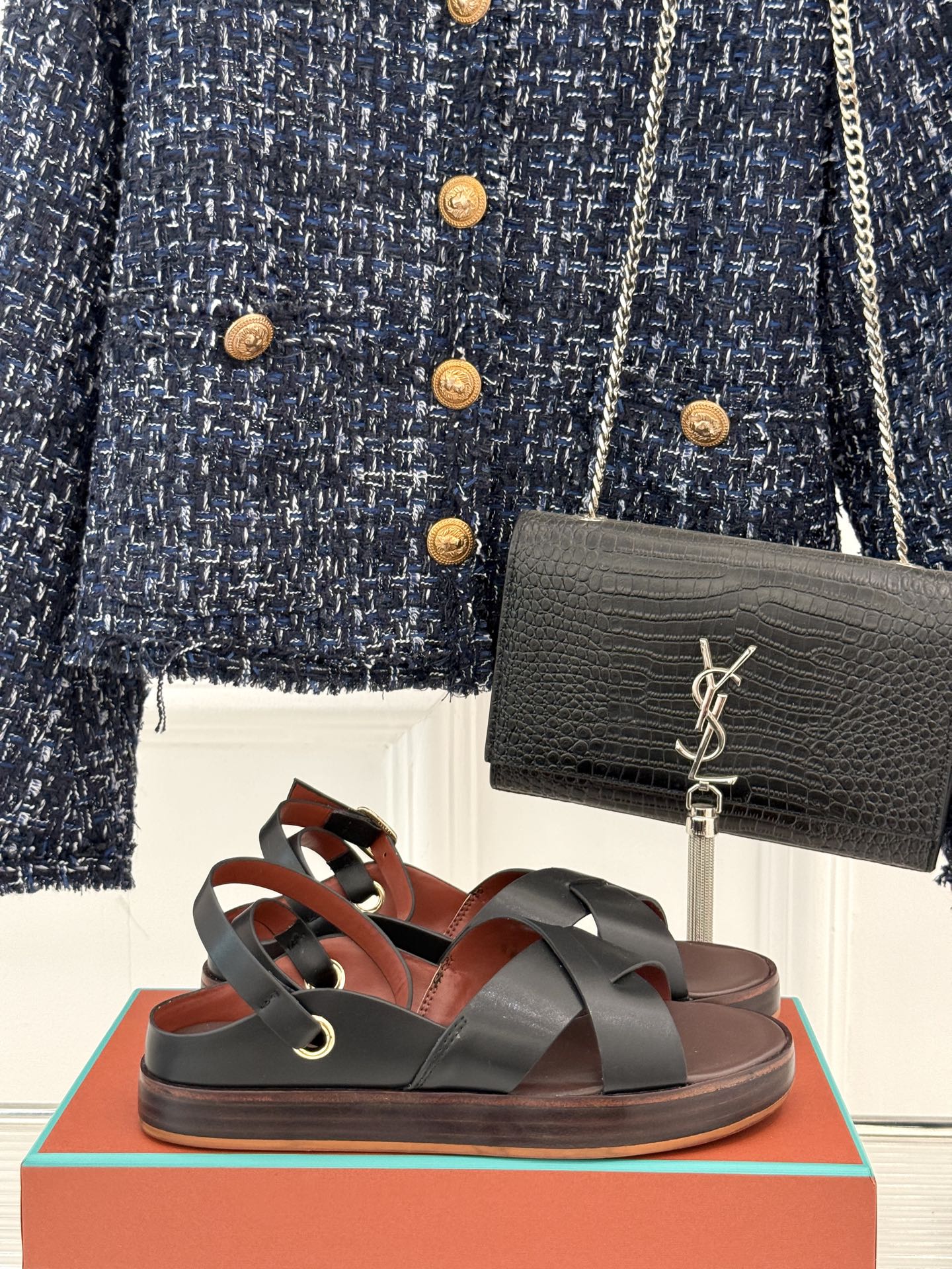 SANDALS THICK SOLE CROSS STRAP IN BLACK AND BROWN CALFSKIN