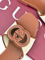 SLIDE SANDALS IN BROWN AND CREAM WHITE CALFSKIN
