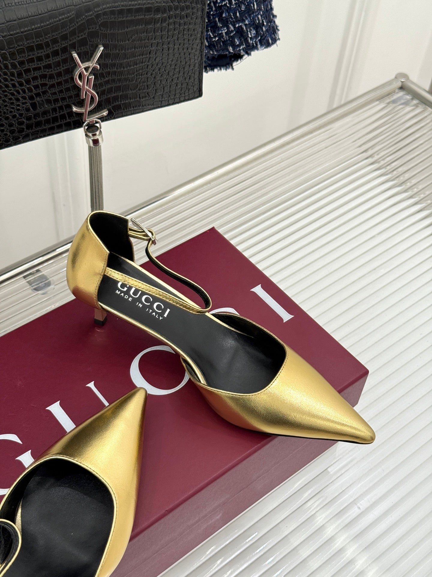 GUCCI 26S HIGH HEELS 55 MM IN GOLD LAMBSKIN