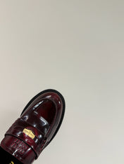 LOAFER WITH GOLD COIN IN CRIMSON GLOSSY CALFSKIN