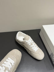 LACE-UP SNEAKER IN BEIGE SUEDE