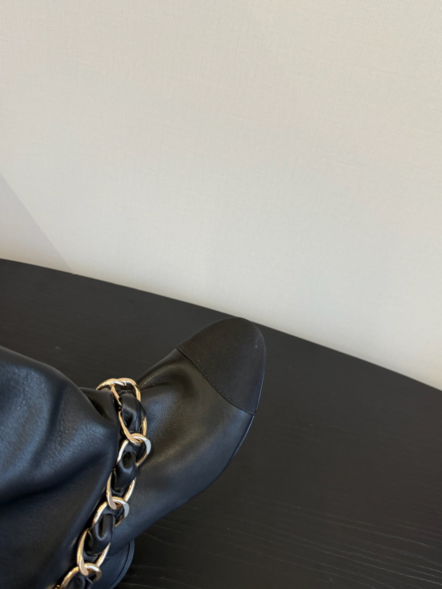 CC BOOTS IN BLACK CALFSKIN WITH CHAIN