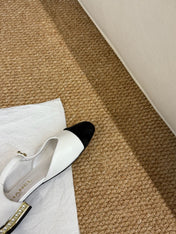 CHANEL 26S SLINGBACK SHOES IN WHITE CALFSKIN AND SUEDE GOLD HARDWARE