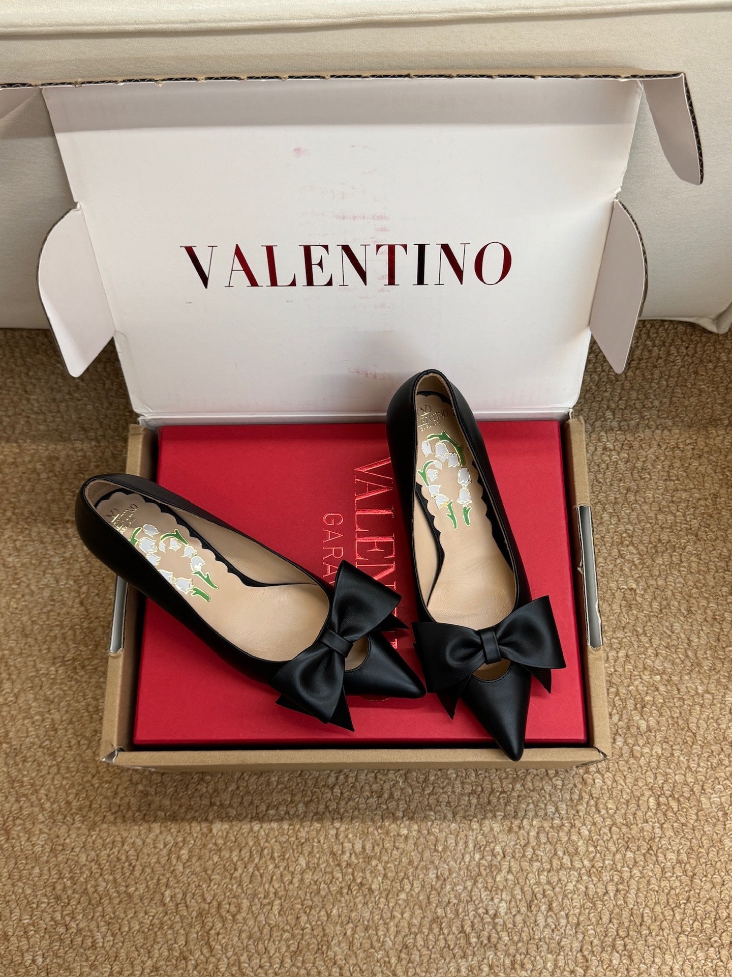 VALENTINO 26S HIGH HEEL SHOES IN BLACK CALFSKIN WITH BOW