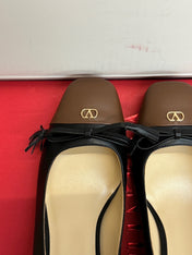 VALENTINO 26S HEELED BALLET FLATS IN BROWN AND BLACK CALFSKIN