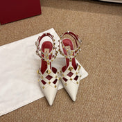 VALENTINO 26S OCKSTUD HEELS IN OFF-WHITE CALFSKIN