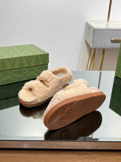 DAD SANDALS IN TAN BEIGE FLEECE WITH GOLD HARDWARE