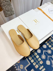 THE ROW 26S ROUND TOE MULES IN BEIGE CALFSKIN