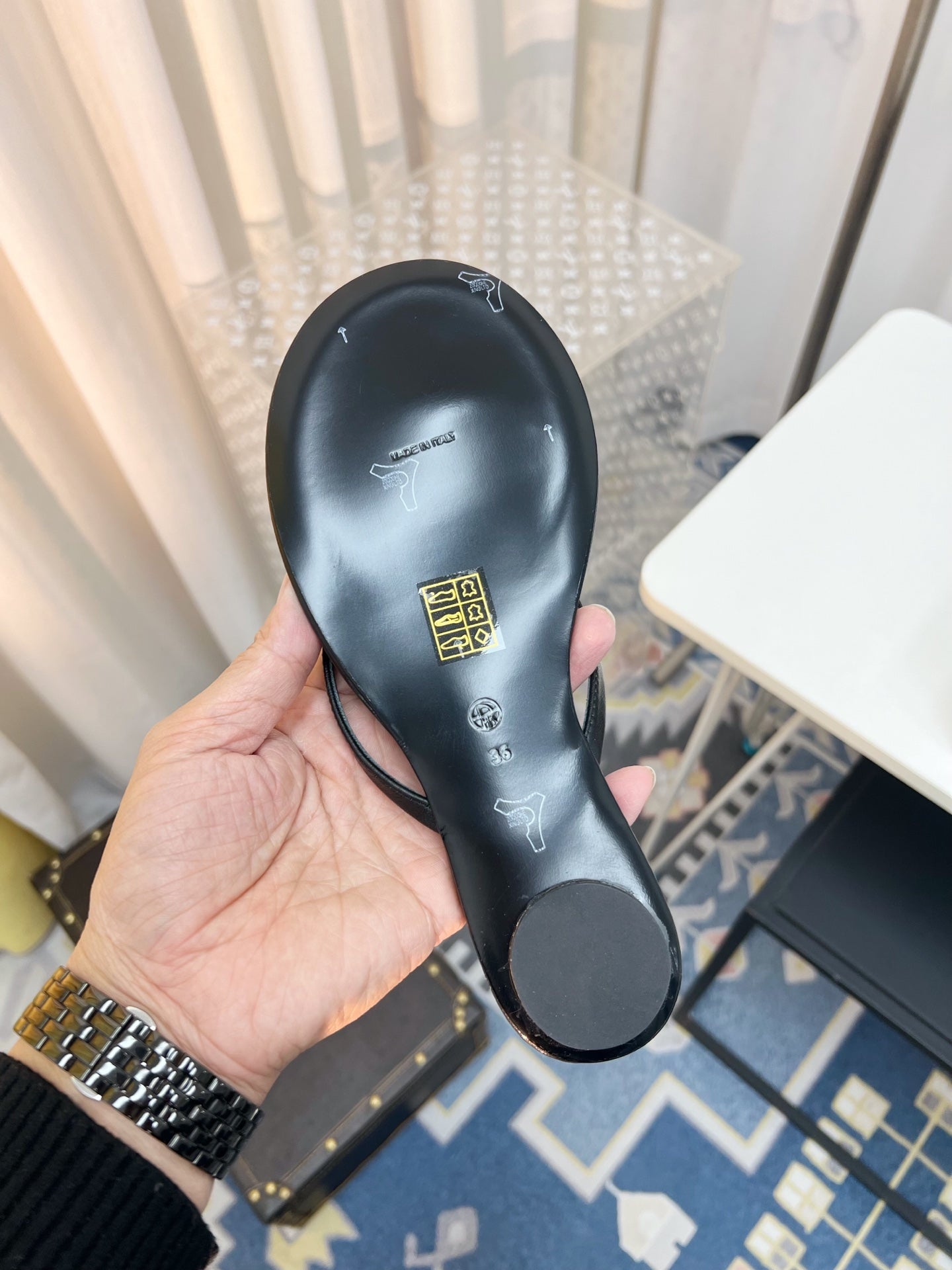 THE ROW 26S THONG SANDALS IN BLACK CALFSKIN