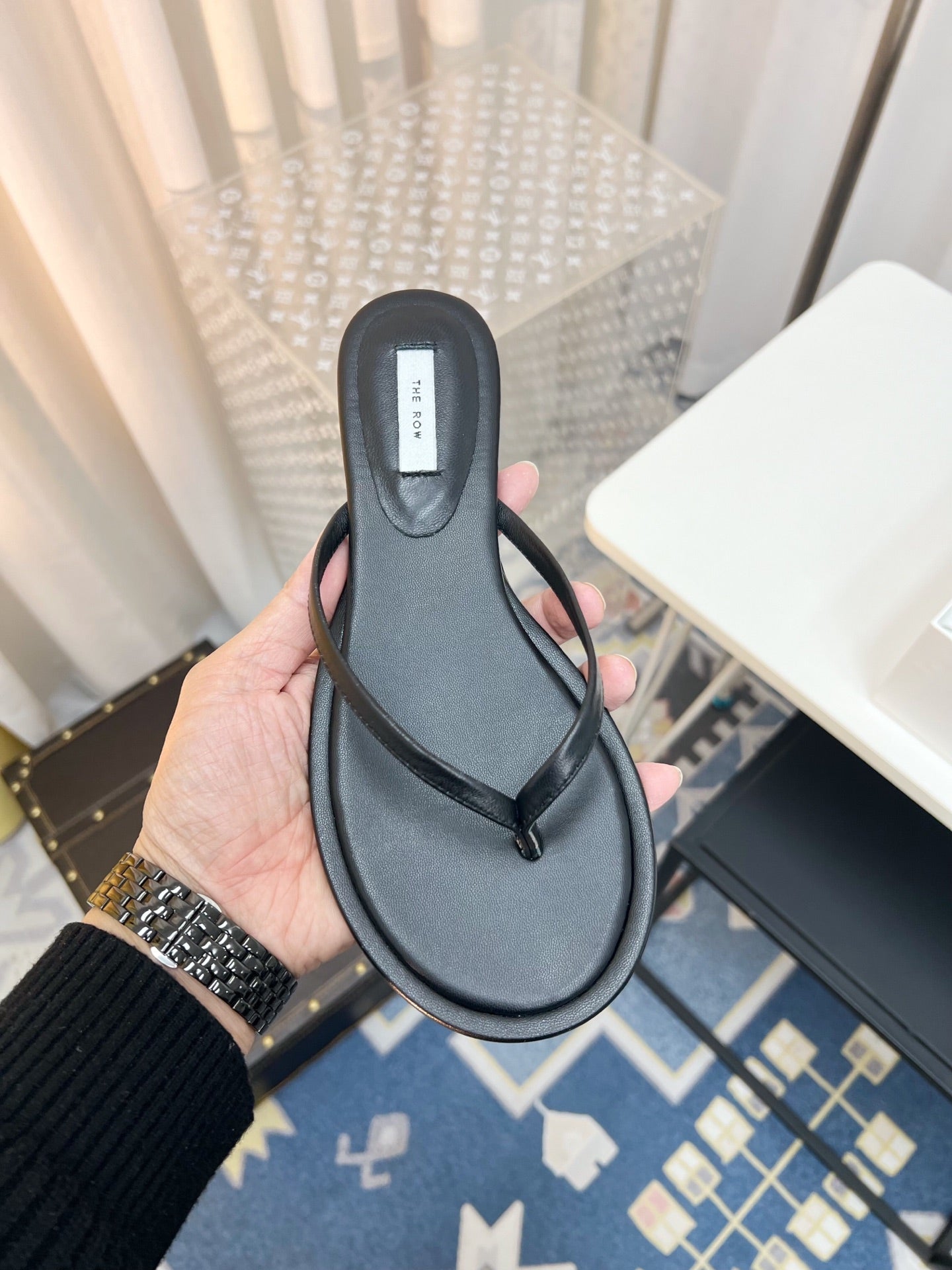 THE ROW 26S THONG SANDALS IN BLACK CALFSKIN