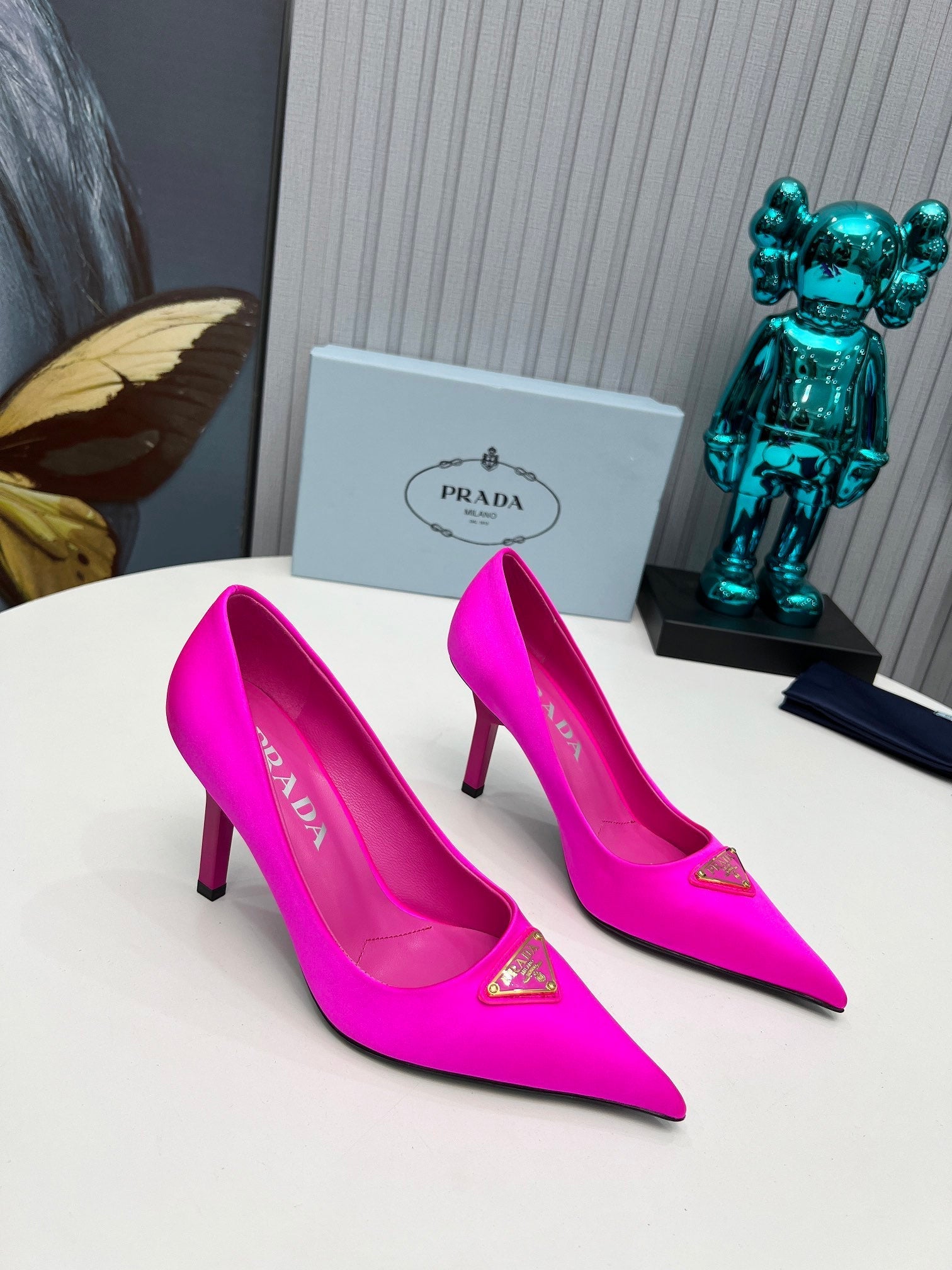 PRADA 26S POINTED TOE PUMPS STILETTO HEEL 80MM IN FUCHSIA PINK SATIN