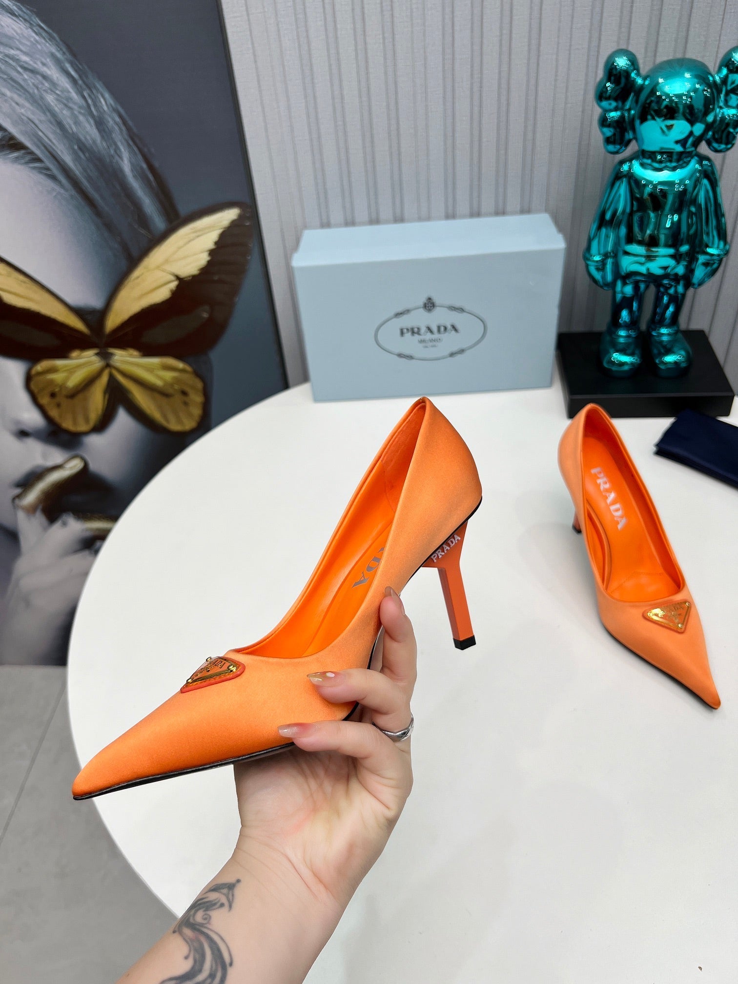 PRADA 26S POINTED TOE PUMPS STILETTO HEEL 80MM IN ORANGE SATIN