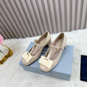 PRADA 26S T-STRAP MARY JANE PUMPS 40MM IN BEIGE PATENT CALFSKIN WITH BOW