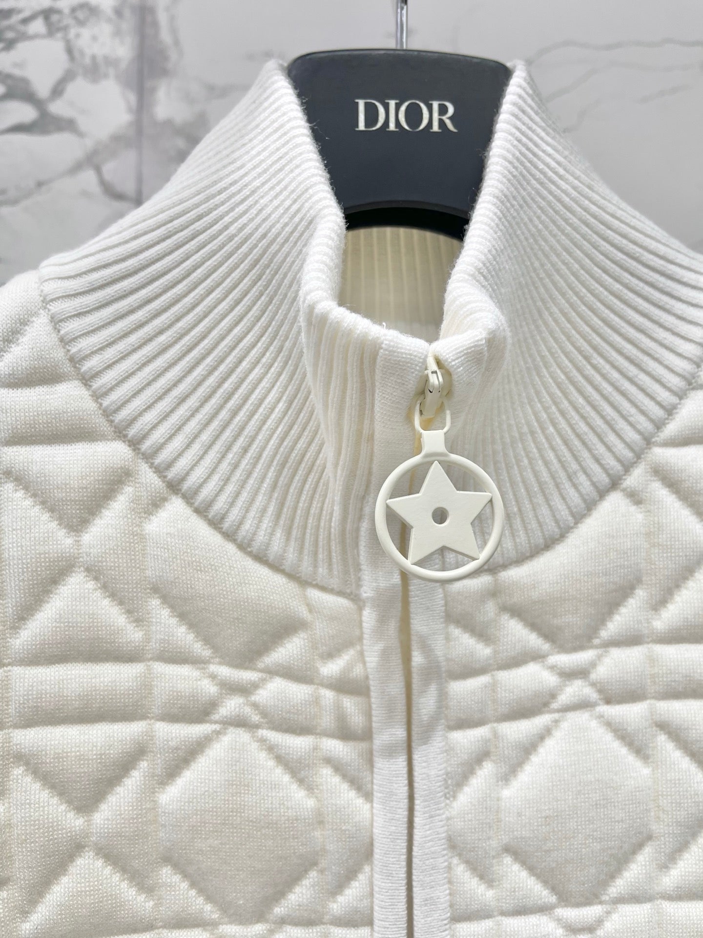 DIOR 26S DIAMOND-PATTERN KNIT VEST 947
