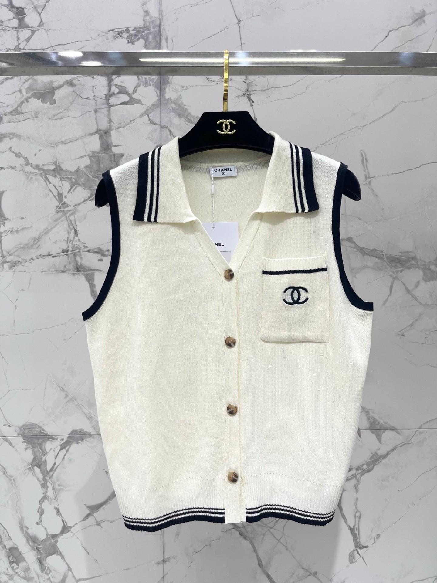 CHANEL 26S SLEEVELESS KNIT TOP 1417
