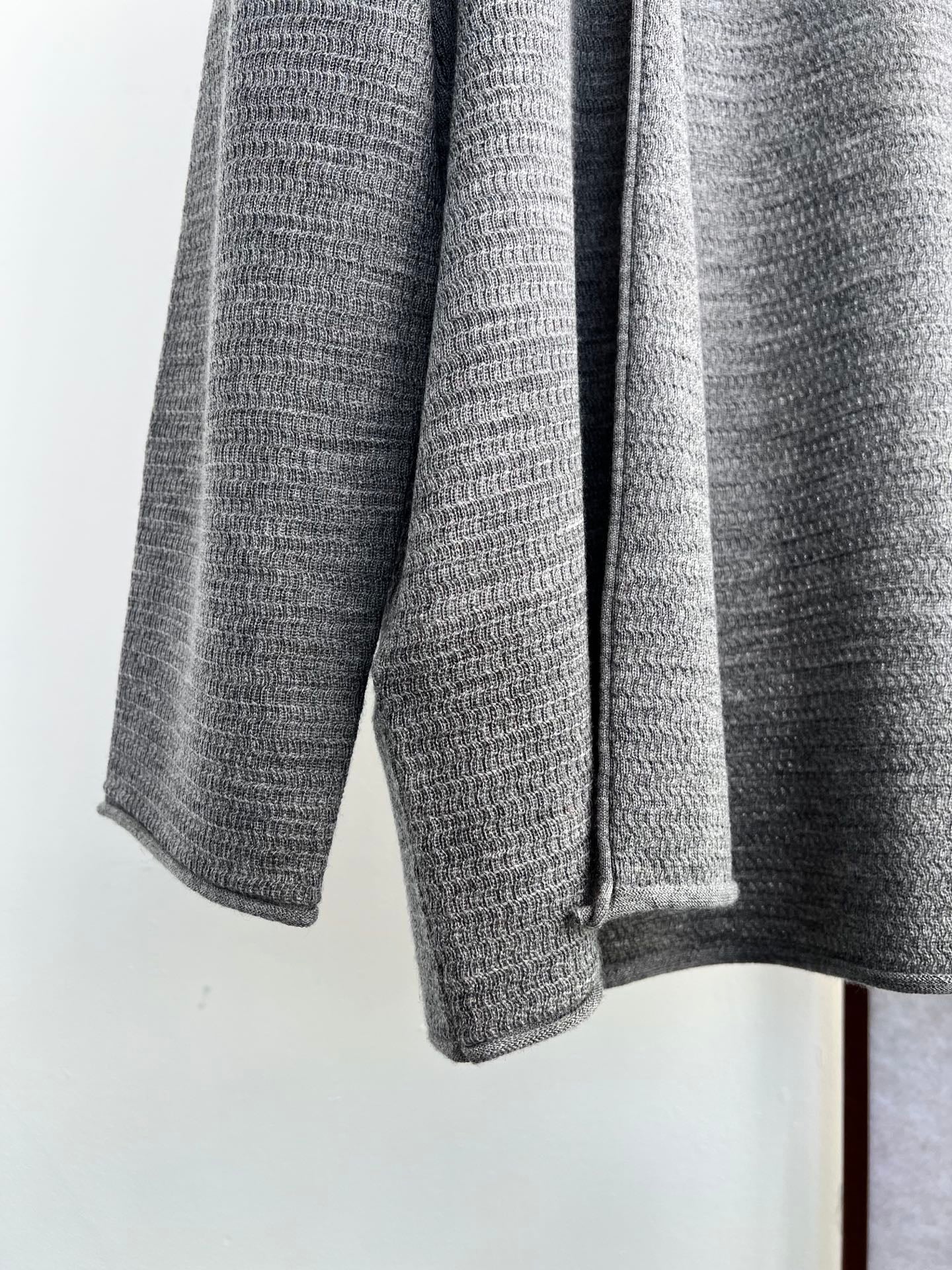 MIUMIU CARDIGAN STYLE 430