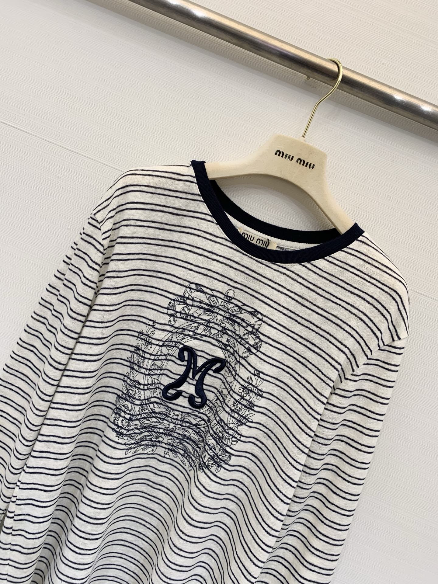 MIUMIU 26S LONG SLEEVED T-SHIRT 920