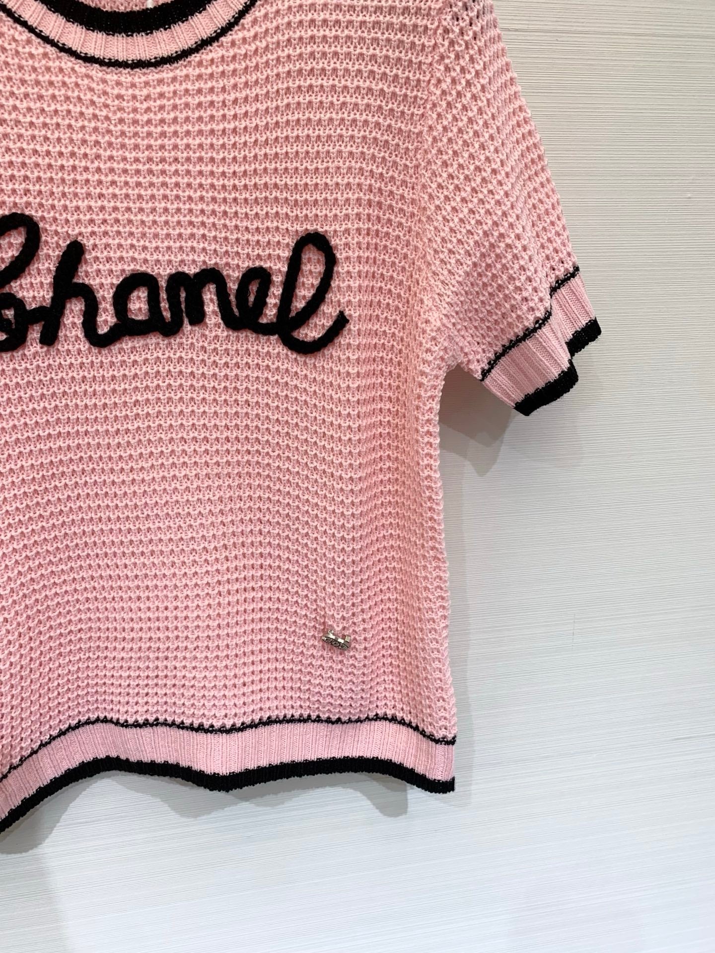 CHANEL 26S SHORT-SLEEVE SWEATER STYLE 1067