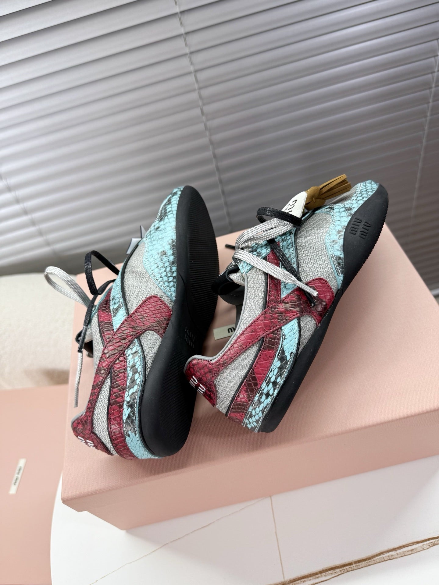 MIUMIU 26S GYMNASIUM SNEAKER IN SILVER FABRIC AND TURQUOISE BLUE SNAKE EFFECT CALFSKIN